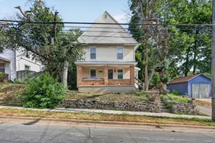 909 Hall St SE, Grand Rapids, MI 49507 - Photo 1