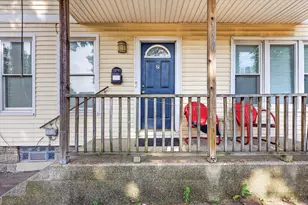 909 Hall St SE, Grand Rapids, MI 49507 - Photo 5