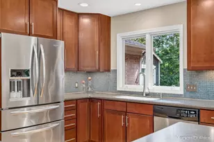 2146 Ontonagon Ave SE, Grand Rapids, MI 49506 - Photo 17