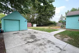 7556 Church St, Swartz Creek, MI 48473 - Photo 3