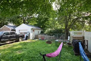 210 N Brown St, Paw Paw, MI 49079 - Photo 15