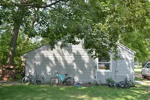 410 N Lagrave St, Paw Paw, MI 49079 - Photo 19