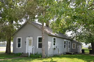 410 N Lagrave St, Paw Paw, MI 49079 - Photo 1