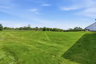 6081 Lincolnshire Dr, Saline, MI 48176 - Photo 25