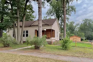 520 7th St, Baldwin, MI 49304 - Photo 1
