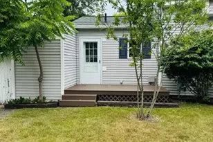 260 Fremont St, Manistee, MI 49660 - Photo 5