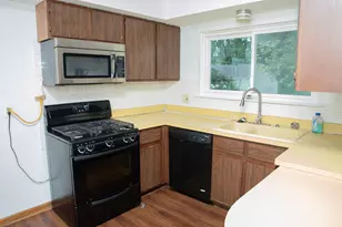 26177 Kinyon St, Taylor, MI 48180 - Photo 11