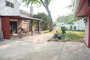 26177 Kinyon St, Taylor, MI 48180 - Photo 29