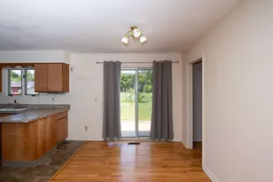 15 N Woodlawn Ave N, Battle Creek, MI 49037 - Photo 7