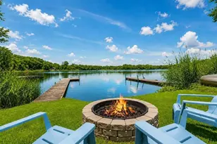 2555 Melvin Rd, Pinckney, MI 48169 - Photo 1