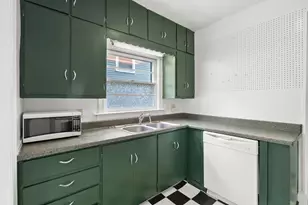 1318 Oak St, Kalamazoo, MI 49008 - Photo 13