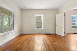 1318 Oak St, Kalamazoo, MI 49008 - Photo 7