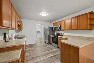 352 Laurel Wood St, Kalamazoo, MI 49009 - Photo 5
