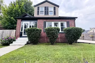 210 Emmons St, Niles, MI 49120 - Photo 1