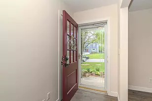 1516 Arborview Blvd, Ann Arbor, MI 48103 - Photo 9