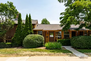 2307 Pittsfield Blvd, Ann Arbor, MI 48104 - Photo 3