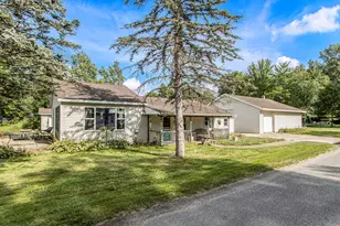 46778 Sycamore Dr, Bangor, MI 49013 - Photo 3