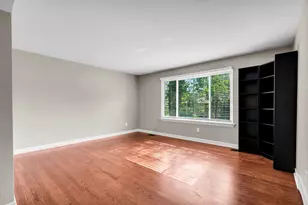 21009 Robinwood St, Farmington, MI 48336 - Photo 5
