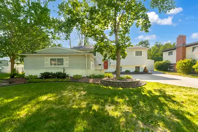 21009 Robinwood Street, Farmington, MI 48336 - Photo 3