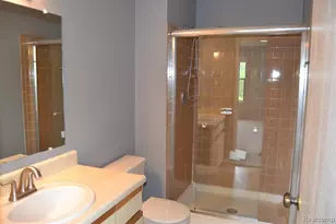 19259 Surrey Ln, Northville, MI 48167 - Photo 9