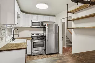 229 S Matteson St, Bronson, MI 49028 - Photo 5