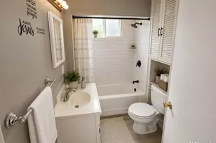 3420 Burchfield Dr, Lansing, MI 48910 - Photo 13