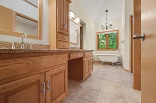 5243 Saddle Club Dr, Kalamazoo, MI 49009 - Photo 11