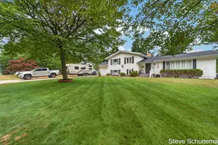 1870 Hendrick Rd, Norton Shores, MI 49441 - Photo 5