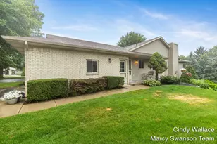 910 Amber View Dr SW, Byron Center, MI 49315 - Photo 3