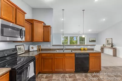 1840 Greenview Court, Zeeland, MI 49464 - Photo 11