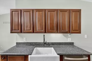 14318 Huntington St, Riverview, MI 48193 - Photo 11