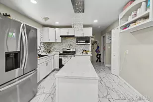 2119 Desoto Dr, Lansing, MI 48911 - Photo 3
