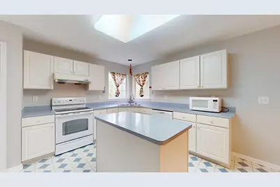 4890 N Ridgeside Circle, Ann Arbor, MI 48105 - Photo 3