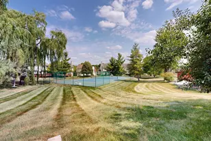 4890 N Ridgeside Cir, Ann Arbor, MI 48105 - Photo 23