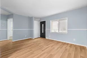 35809 Manila Ave, Westland, MI 48186 - Photo 5