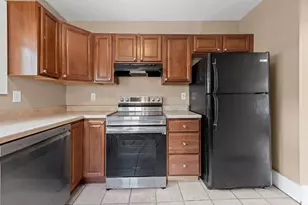 217 E Drayton St, Ferndale, MI 48220 - Photo 3