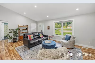 3946 Easthill Court, Norton Shores, MI 49441 - Photo 5