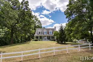 176 109th Ave, Plainwell, MI 49080 - Photo 1