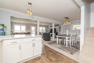 1210 N Eagle Lake Dr, Kalamazoo, MI 49009 - Photo 9