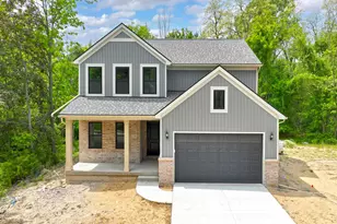 134 River Dr, Milford, MI 48381 - Photo 1