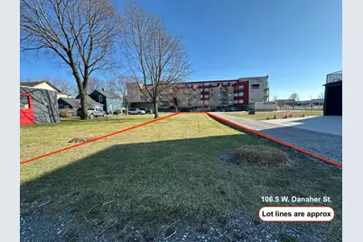 106.5 W Danaher Street, Ludington, MI 49431 - Photo 5