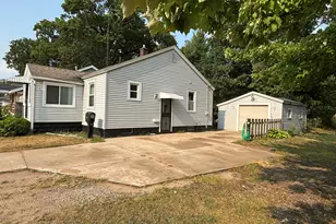 2932 Lemuel St, Muskegon, MI 49444 - Photo 3