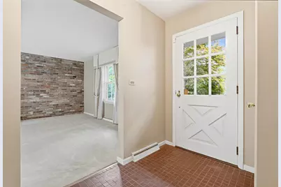 1109 Flanders Place, Saint Joseph, MI 49085 - Photo 5