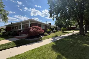 8908 Fox Ave, Allen Park, MI 48101 - Photo 19