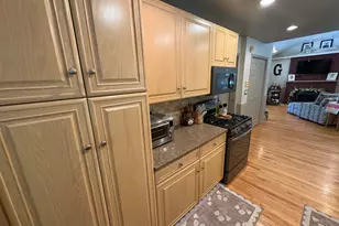 8908 Fox Ave, Allen Park, MI 48101 - Photo 7