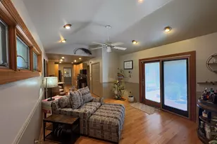 8908 Fox Ave, Allen Park, MI 48101 - Photo 13