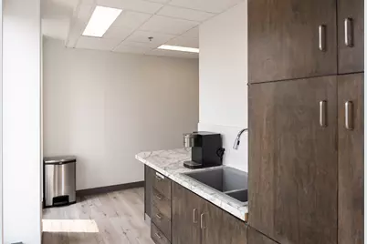 221 W Webster Avenue #512, Muskegon, MI 49440 - Photo 5
