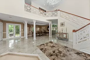 2086 Valleyview Dr, Ann Arbor, MI 48105 - Photo 9