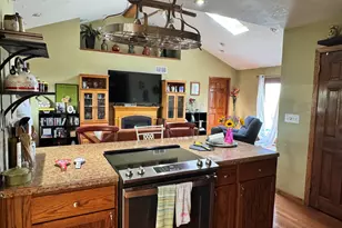 31004 Middle Crossing Rd, Dowagiac, MI 49047 - Photo 5