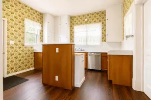 214 N Gremps St, Paw Paw, MI 49079 - Photo 13
